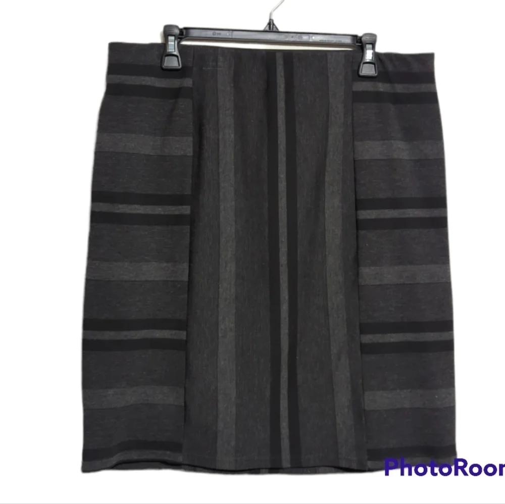 AS Black & Gray Pencil Skirt